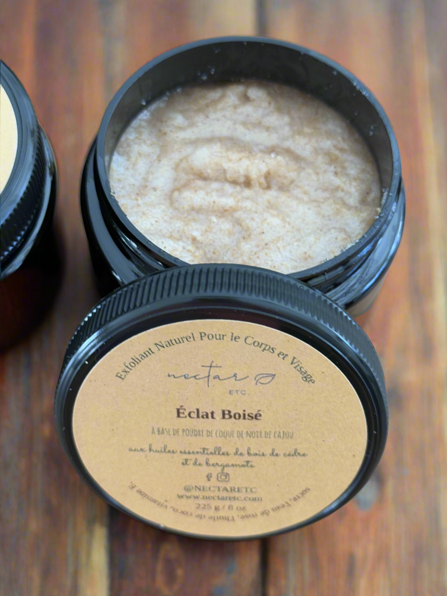 Éclat Boisé - Gommage pour le corps et visage